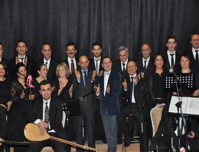 Kartepe’de Türk Halk Müziği Konseri