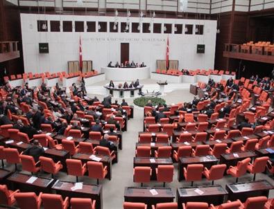 Dört Eski Bakanla İlgili 'Yüce Divan' Görüşmeleri Başladı