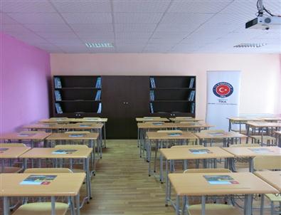 Gürcistan’da Eğitime Destek Devam Ediyor