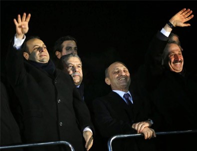 Yüce Divan oyunu bozuldu