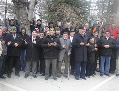 Sungurlu'da İlk Umre Kafilesi Kutsal Topaklara Uğurlandı