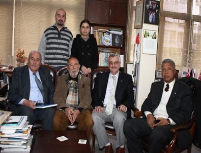 Büyüksaat Çevresindeki Tarihi Binalar İçin 'düğmeye Basın'Çağrısı