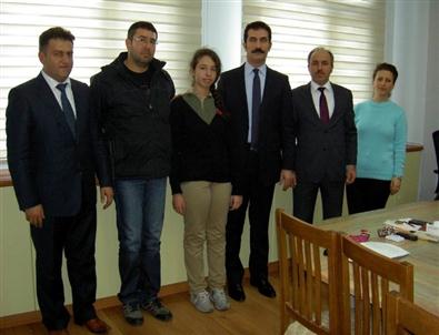 Gönen’de Başarılı Öğrencilere Altın