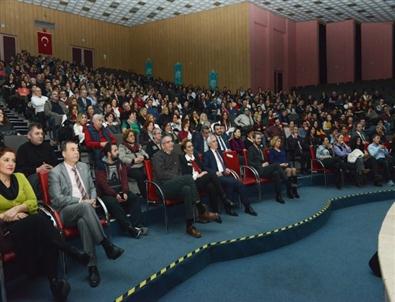 'Aykırı Kumpanya” Hem Güldürdü, Hem Düşündürdü
