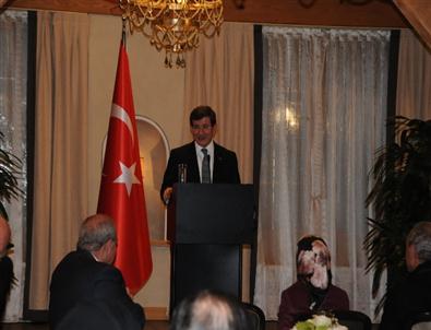 Davutoğlu: Biz one minute demeye devam etmeliyiz