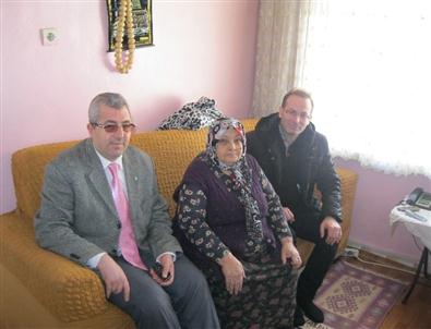 İzmit Belediyesi’den Yaşlılara Ziyaret