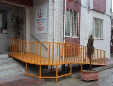 Kırklareli Belediyesi, Sağlık Ocaklarına Engelli Rampaları Yapıyor