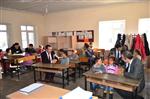 ZAFER ÖZ - Aziziye’de Öğrencilere Karne Töreninde Çalışma Masası Hediye Edildi