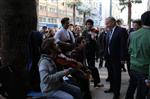DELİKLİÇINAR MEYDANI - Başkan Zolan, Gençlerle Sokakta Sohbet Etti, Özçekim Yaptı