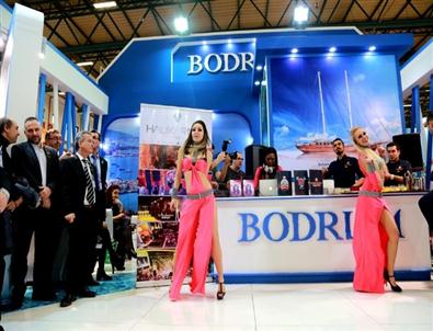 Emıtt Fuarında Renkli Görüntüler