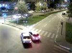 (özel Haber) Kırmızı İşıkta Geçen Araçlar Böyle Kaza Yaptı