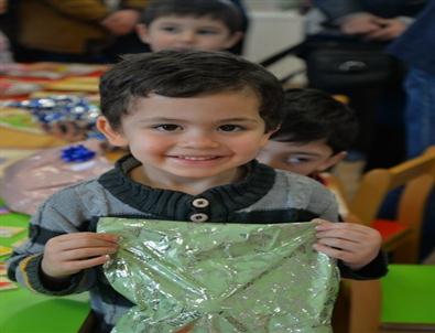 Masal Şatosunda Toplanan Hediyeler Çocuklara Dağıtıldı
