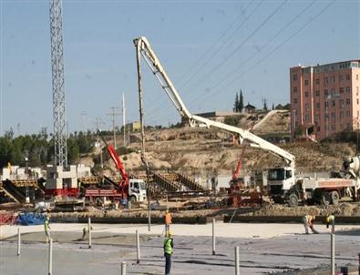 Yeni Stadın İnşaatı Hızla Sürüyor