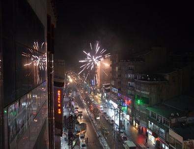 Yüksekova'da Kobani Kutlaması Gerginliği