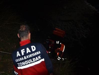 Alkollü Şahıs Düştüğü Dereden Güçlükle Kurtarıldı
