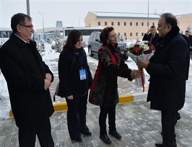 Eğitimde Aslolan En Önemli Unsur, Öğretmenlerdir