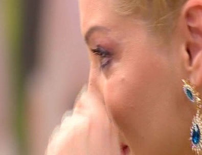 Dilber Ay söyledi Zahide Yetiş ağladı