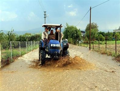 Aydın’da Yağış Etkisini Sürdürüyor