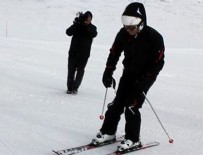 HAYRULLAH YıLDıZ - Bakanlar kayak yaptı, manzara fotoğrafı çekti
