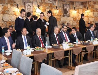 Başbakan Yardımcısı Bülent Arınç'dan Veda Gibi Konuşma