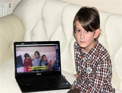 Babasından Karne Hediyesi Alabilmek İçin Klip Hazırladı