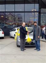 SALIH ERDOĞAN - Talihli Arabayı Teslim Aldı