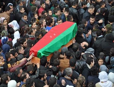 Gösteriler Sırasında Hayatını Kaybeden Musa Azma Toprağa Verildi