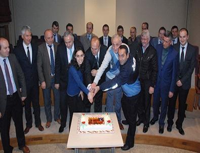 Belediye Personelinden, Başkan Arslan’a Doğum Günü Sürprizi