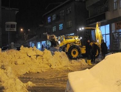 Çelikhan İlçesinde Kar Temizleme Çalışması