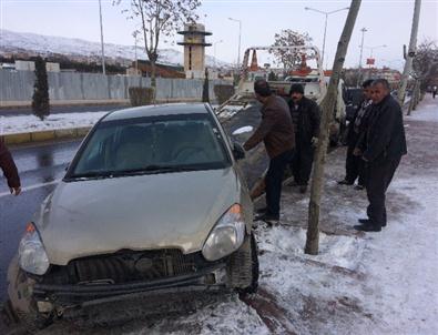 Elazığ’da Buzlanma Kazalara Neden Oldu Açıklaması