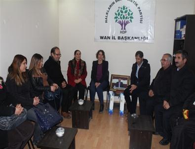 Eş Başkanlardan Hdp'ye Ziyaret