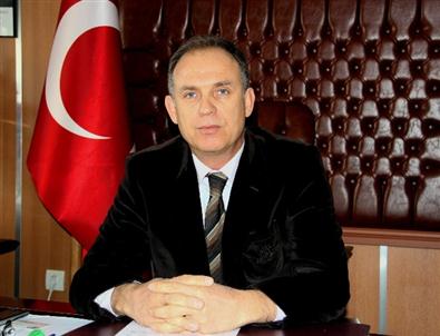 Karaya Oturan Gemiyi Kurtarma Çalışmaları Başladı