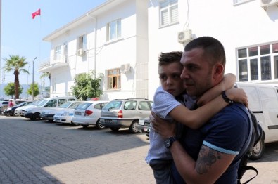 9 Yaşındaki İngiliz Logan'ın Türk Baba Sevgisi