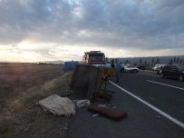 Kamyonet AT Arabasına Çarptı Açıklaması 1 Ölü, 4 Yaralı