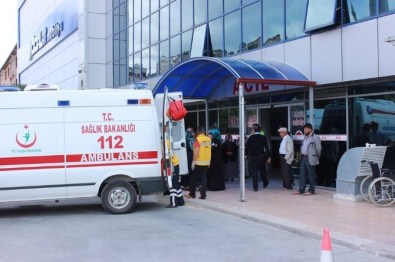 Yozgat'ta İnşaattan Düşen 2 İşçi Yaralandı