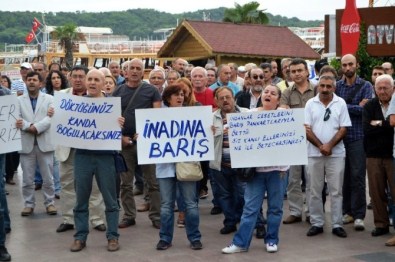 Başkent'teki Terör Saldırısına Ayvalık'tan Sert Tepki