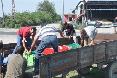 Cenazesi Römorkla Mezarlığa Getirildi