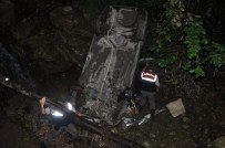 Otomobil dereye uçtu açıklaması 4 yaralı