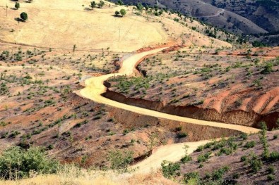 Pütürge'nin Yol Sorunu Çözülüyor