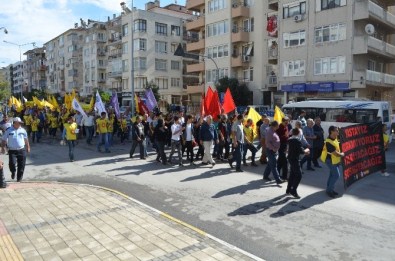 Söke'de Yürüyüş Ve Oturma Eylemi