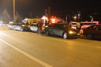 ZİNCİRLEME KAZA - Tavşanlı'da 9 Aracın Karıştığı Zincirleme Trafik Kazası