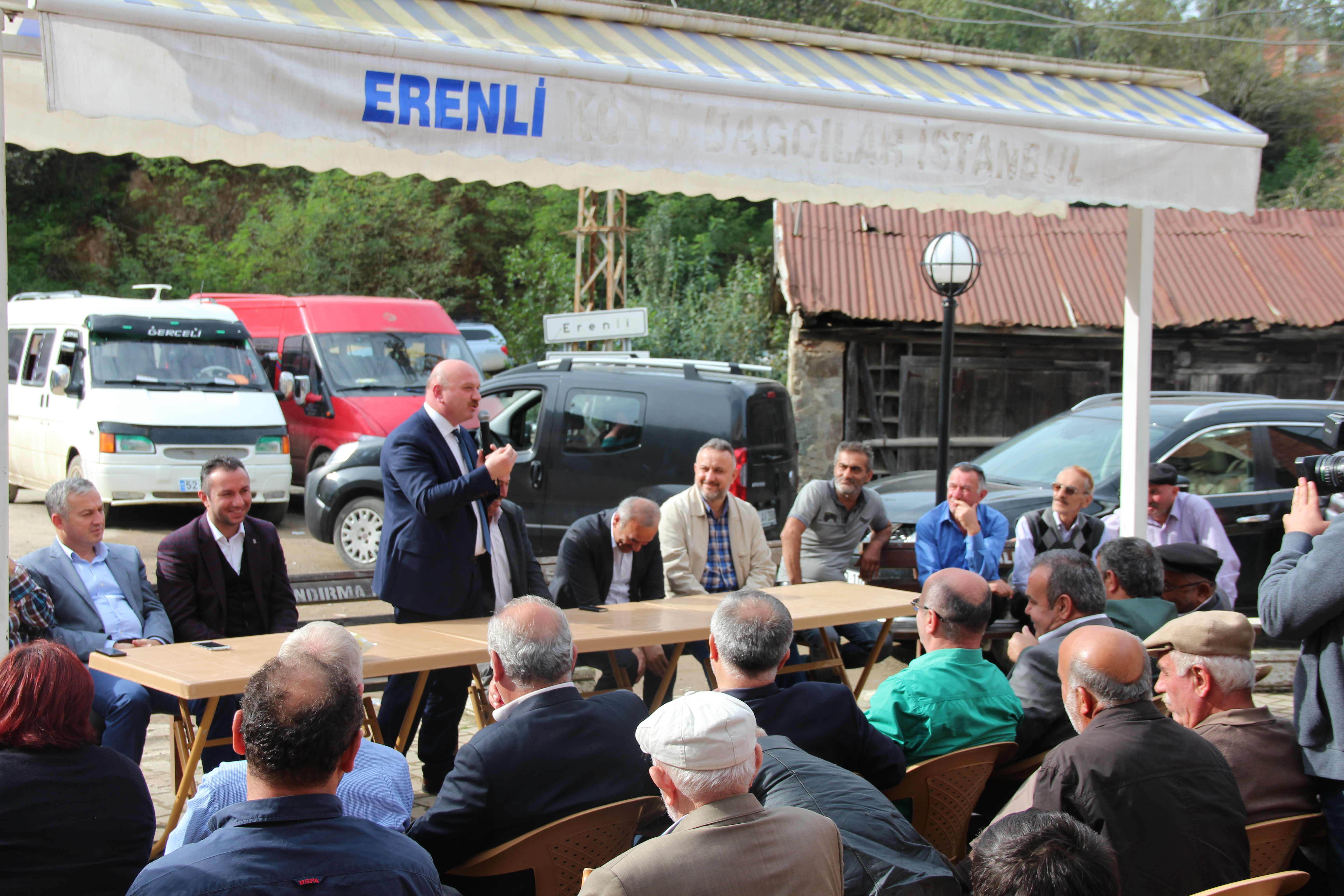 Bakan Topçu'dan Metin Gündoğdu'ya büyük destek