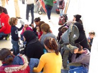 KÜÇÜKKUYU - Çanakkale'de 51 Kaçak Göçmen...