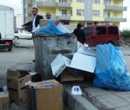 SİYAH KURDELE - Erciş Belediyesi Tepki Amacıyla Çöpleri Toplatmadı