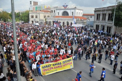 İzmir'de 5 Bin Kişi Yürüdü