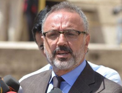 Sırrı Sakık'a Atatürk’e hakaretten hapis cezası