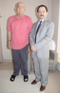 Tekerlekli Sandalye İle Geldiği Hastaneden Yürüyerek Çıktı