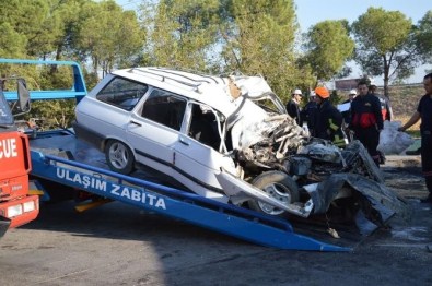 Manisa'da Otomobille Kamyon Çarpıştı Açıklaması 1 Ağır Yaralı