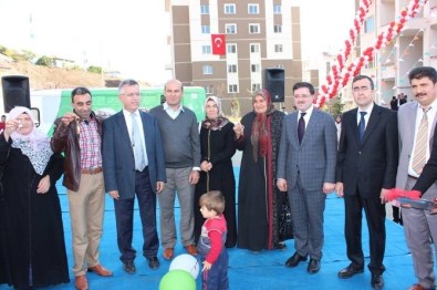 Yozgat'ta 484 TOKİ Konutu Sahiplerine Teslim Edildi