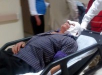 HÜSEYİN TAŞTAN - Ağaçtan Düşen Yaşlı Adam Hastaneye Kaldırıldı